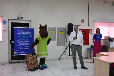 Águas lança campanha do agasalho 'Quem tem frio, tem pressa'