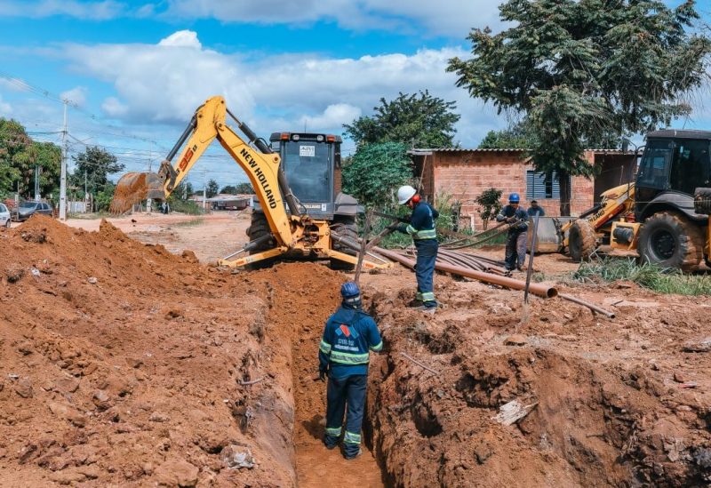 Obras de água e esgoto avançam alcançando mais de 330 moradores da Homex