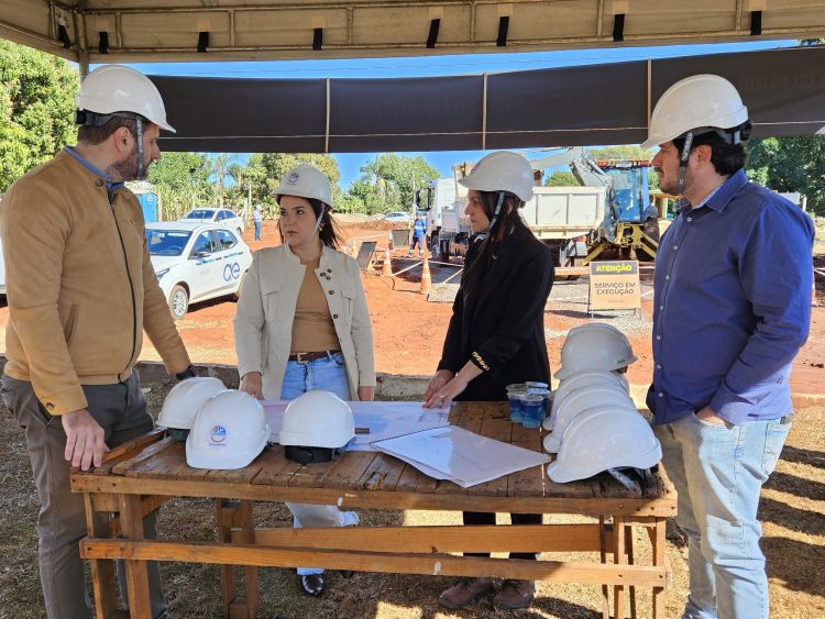 Em fase final, obra de nova estação de tratamento de esgoto recebe visita técnica