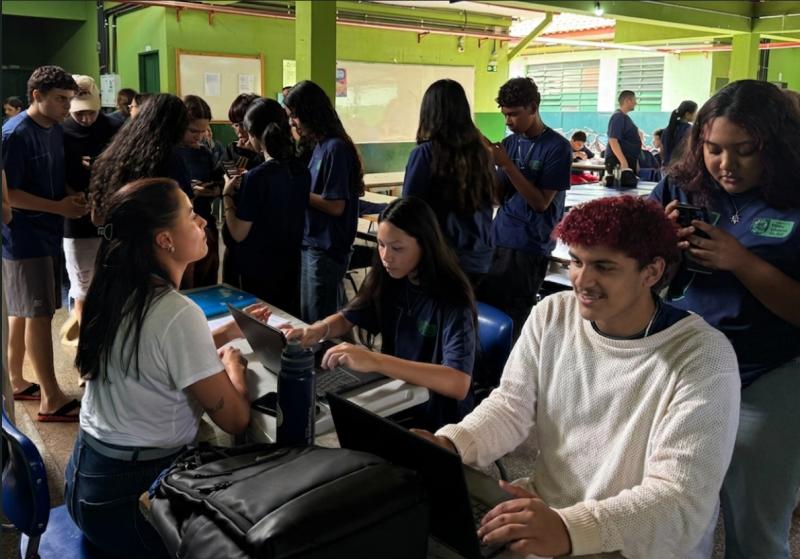Programa Pioneiros conecta estudantes do ensino médio ao mercado de trabalho